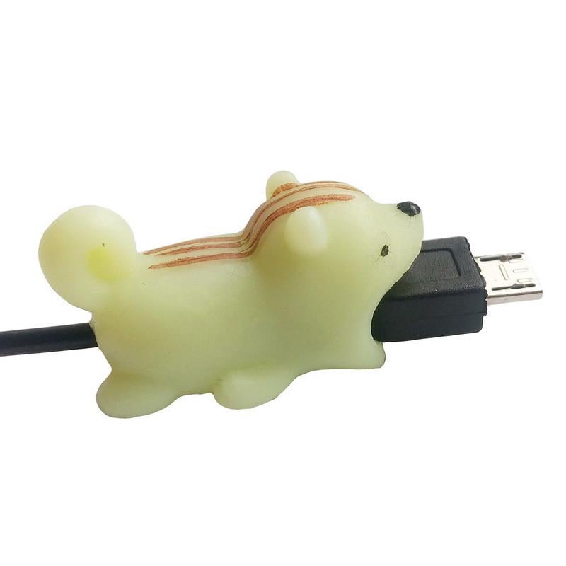 Защита кабеля от перетирания светящаяся SUNROZ Animals Neon Белочка (A44105)