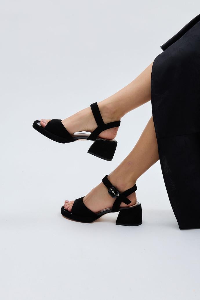 Босоножки женские Fabio Monelli р. 38 Черный (193972)