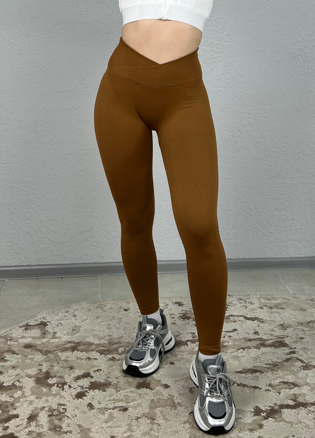 Лосини однотонні пуш ап спортивні повсякденні з v поясом L Коричневий (70193/L)