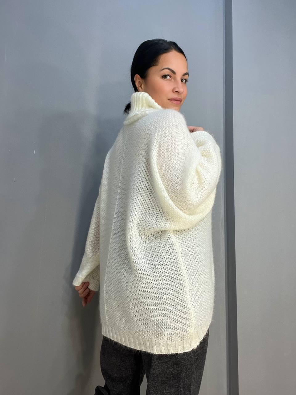 Светр жіночий MY FASHION 3267 павутинка оверсайз широкий комір хомут подовжений р. 44-48 Білий (3116) - фото 2