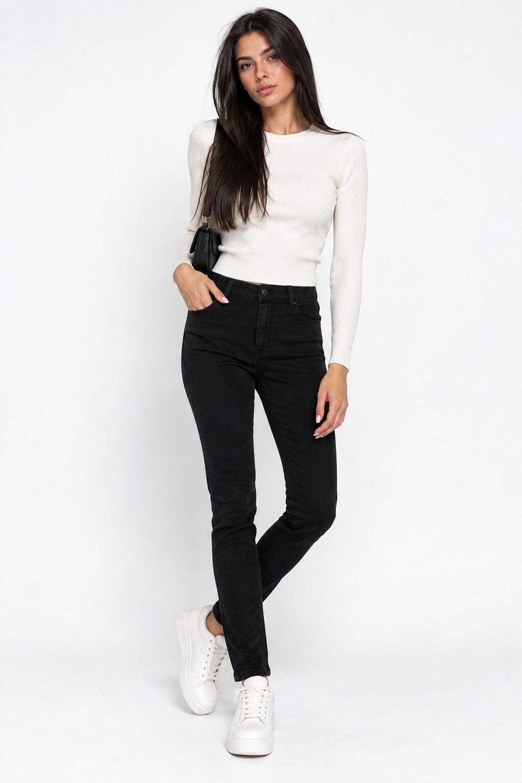 Джинсы женские Bershka 38 г. Черный (0163019800) Джинсы женские Bershka 38 г. Черный (0163019800)