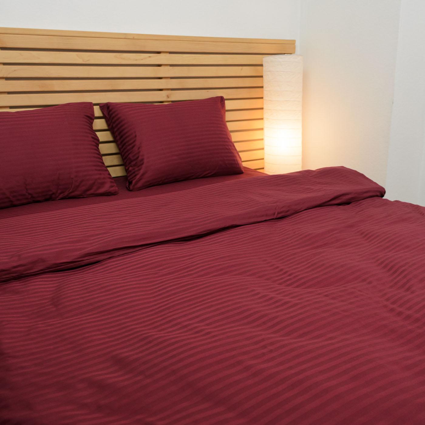 Наволочка YouStar 125 г/м2 страйп сатин 70х70 см 1 шт. Бордовый (nav-sst-70x70-burg) - фото 3