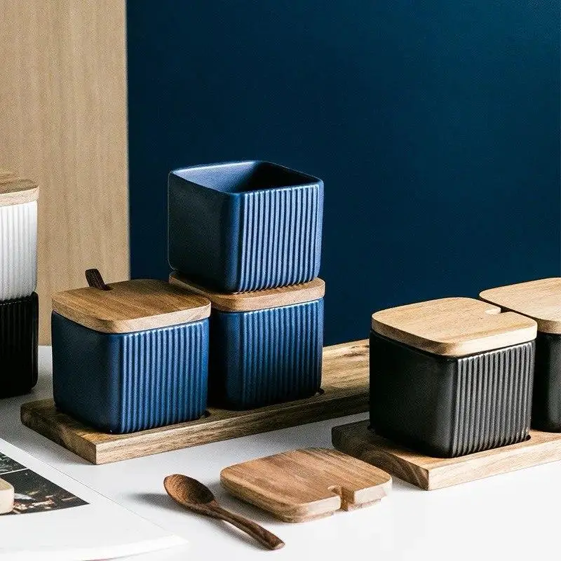 Набір керамічних ємностей з кришками для сипучих 3 шт. на підставці Синій (70007) - фото 2 Набір керамічних ємностей з кришками для сипучих 3 шт. на підставці Синій (70007) - фото 2