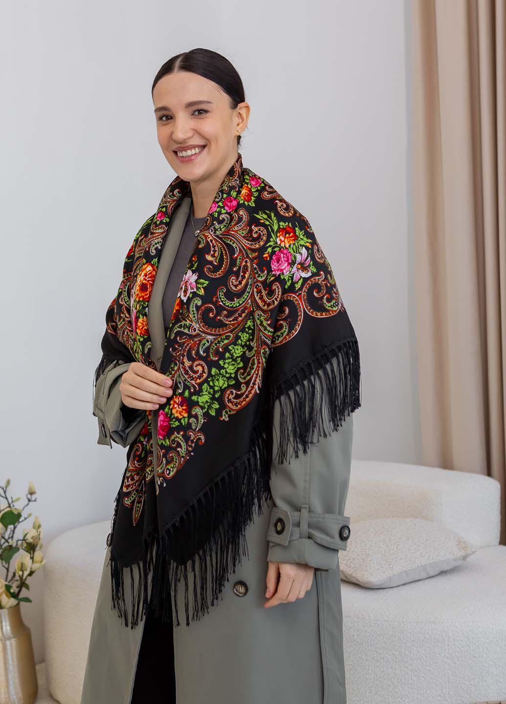 Платок украинский с бахромой Лилия 110х110 см (Л11042-13)