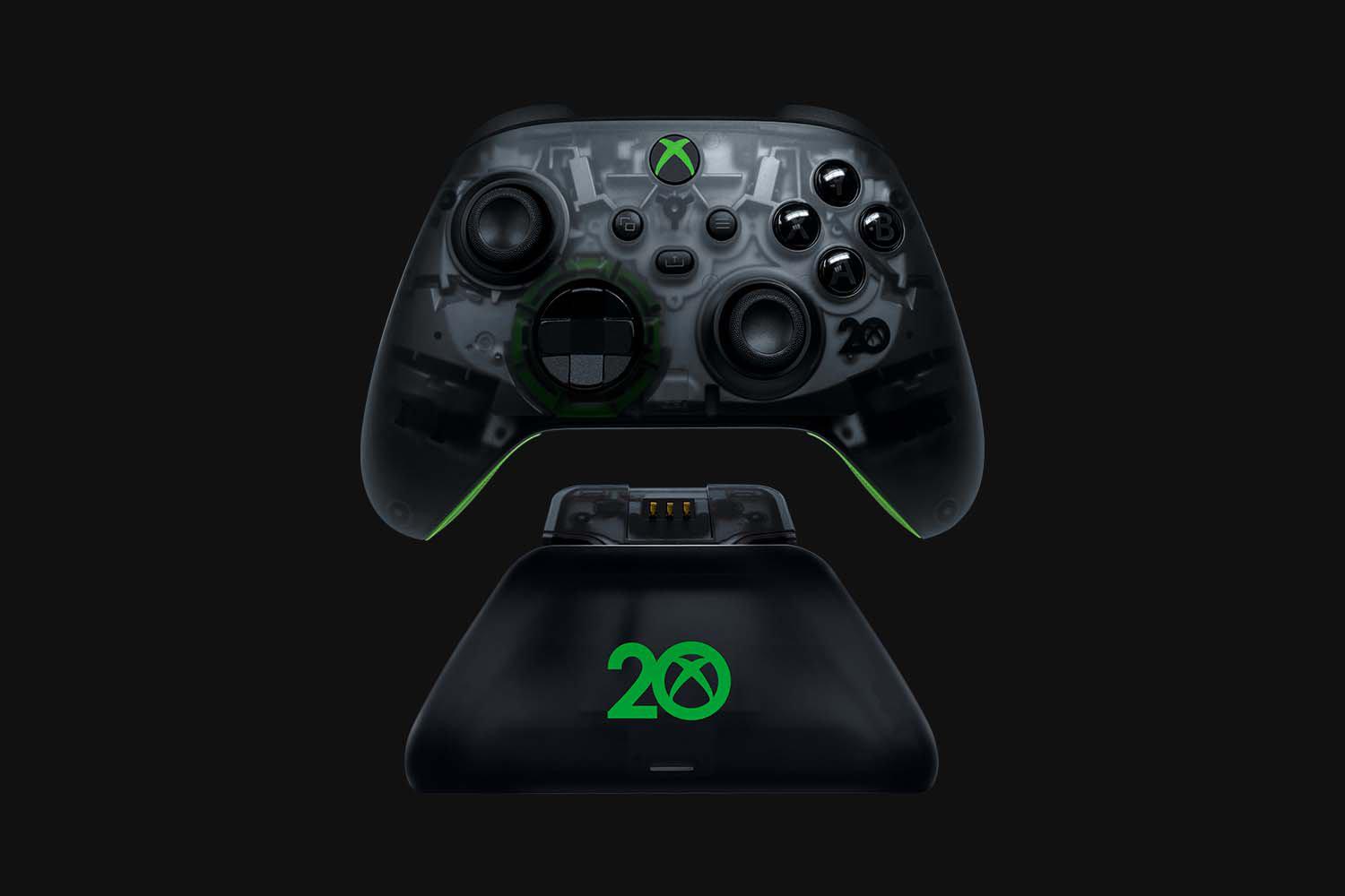 Зарядная станция для геймпадов Razer Universal Quick Charging Stand for Xbox Series X|S Xbox 20th Anniversary (RC21-01750900-R3U1) - фото 2 Зарядная станция для геймпадов Razer Universal Quick Charging Stand for Xbox Series X|S Xbox 20th Anniversary (RC21-01750900-R3U1) - фото 2