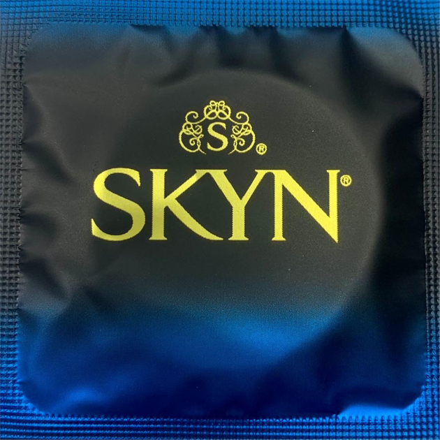 Набор Skyn Infiniti love безлатексные презервативы 7 шт. и неоновые кубики с позами для секса (6400230347) - фото 3 Набор Skyn Infiniti love безлатексные презервативы 7 шт. и неоновые кубики с позами для секса (6400230347) - фото 3