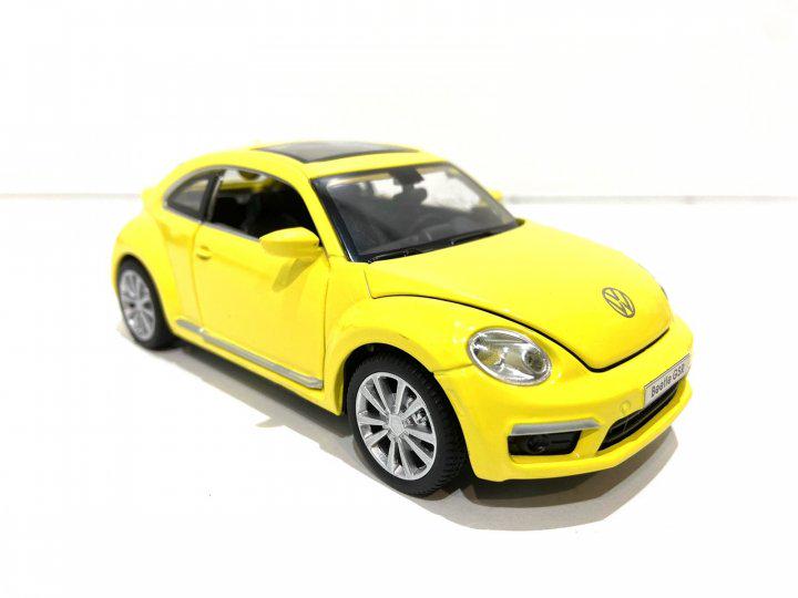 Машинка TK Union Group 1:32 Volkswagen Beetle GSR Auto Expert 36336 Жёлтый