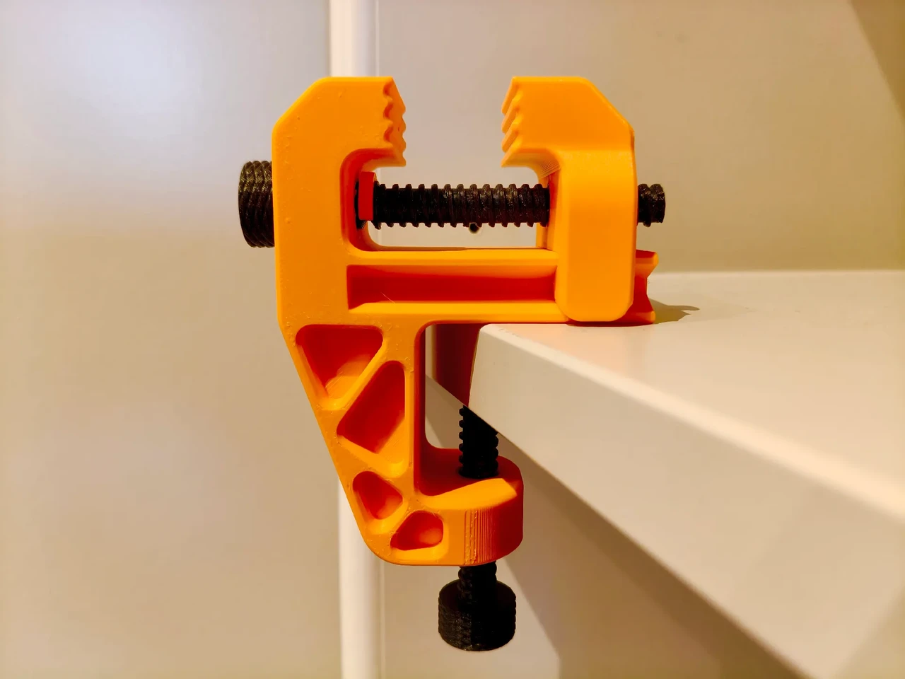 Мини-тиски Tiny Table Vise 3D-печать 11 см (2973019170)