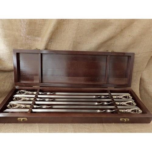 Комплект шампуров Морской бриз в кейсе из натурального дерева