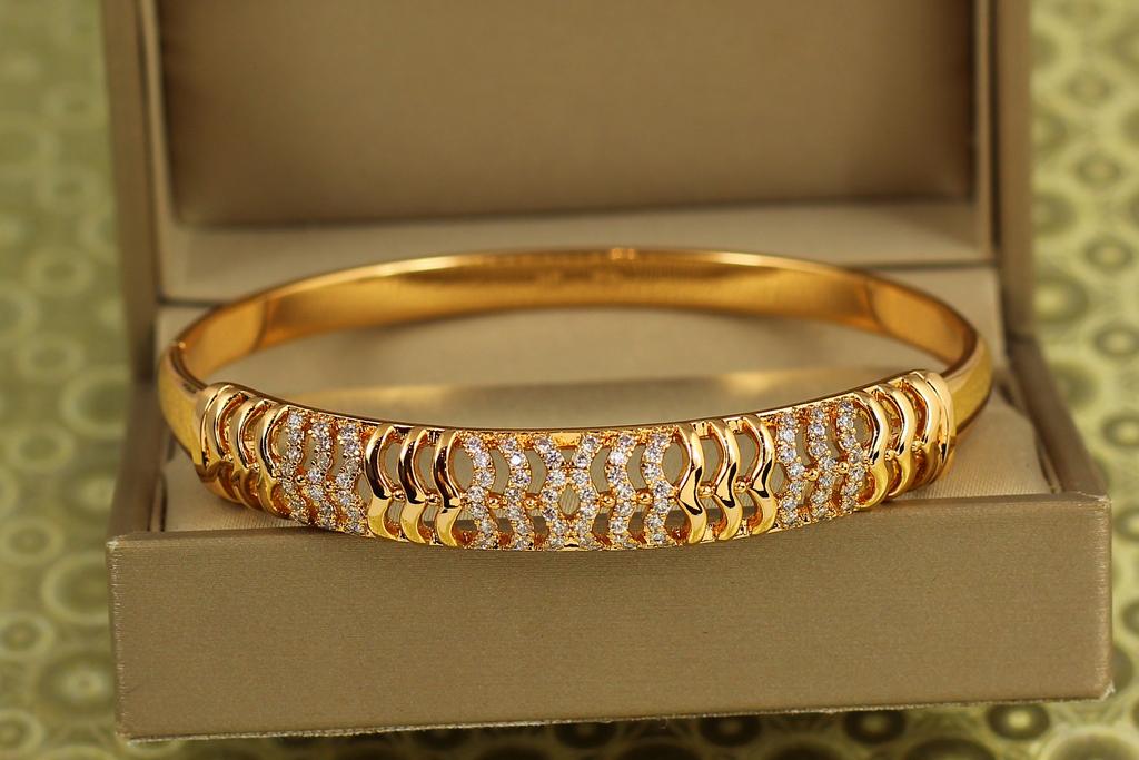 Браслет на руку Xuping Jewelry Светящиеся волны 60 мм 17-19 см Золотистый (31216914)