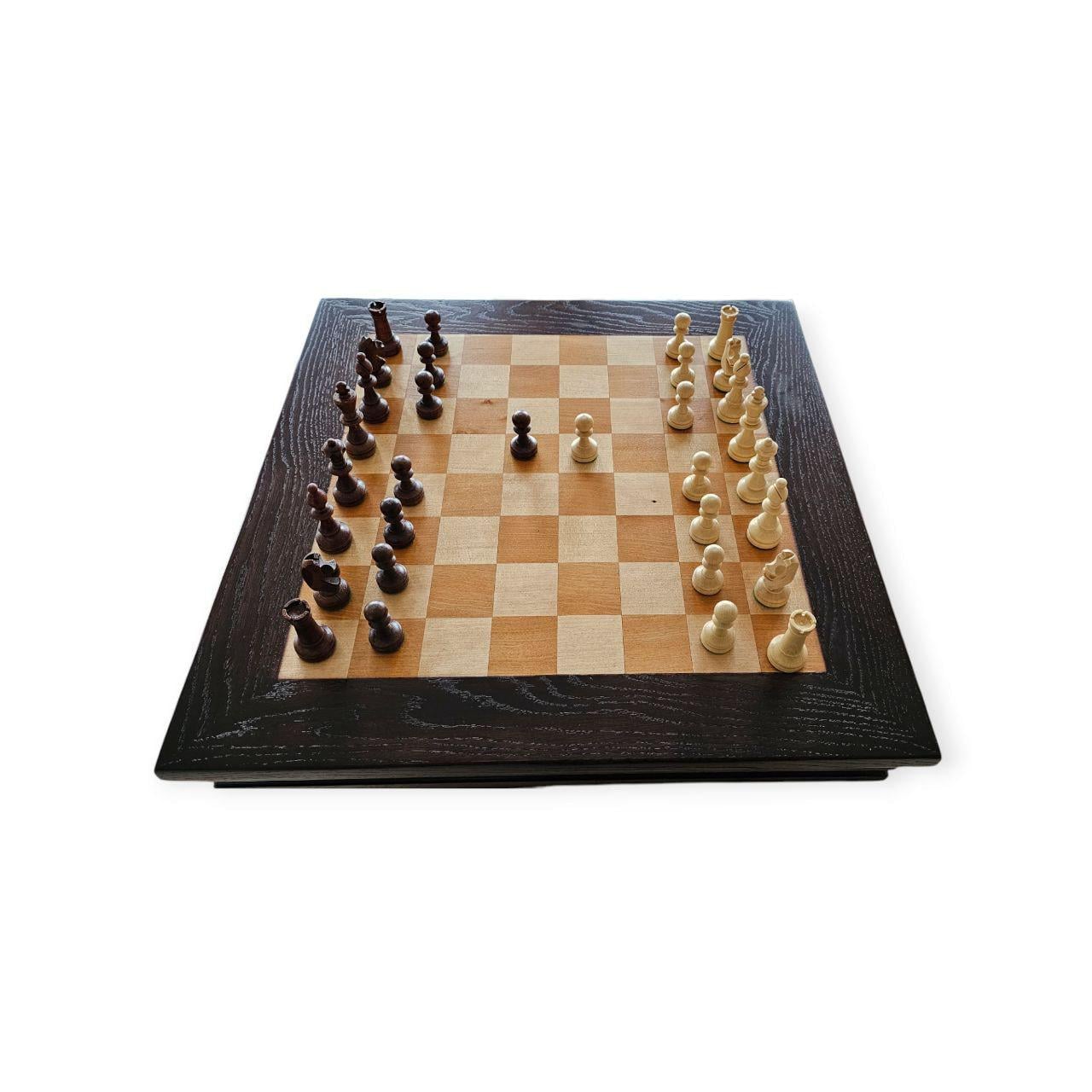 Шахматы настольная игра ручной работы из натурального дерева 7х465х465 см (187-6001)