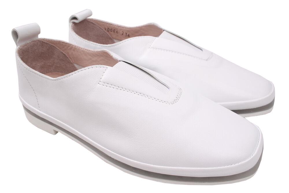 Туфли Aquamarin на низком ходу женские из кожи р. 39 Белый (1823-20DTC)