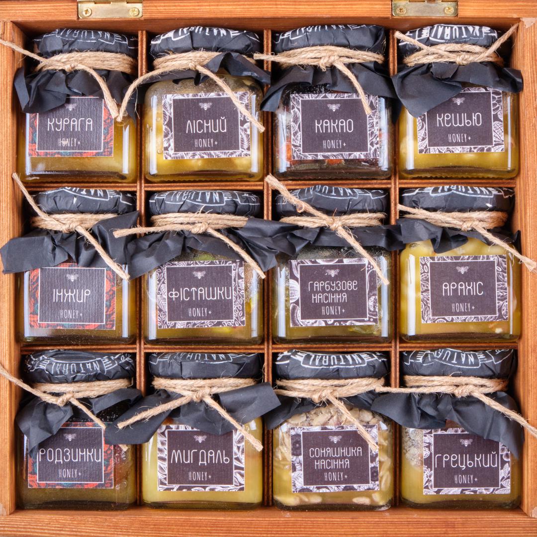 Подарунковий набір з 12 видів меду