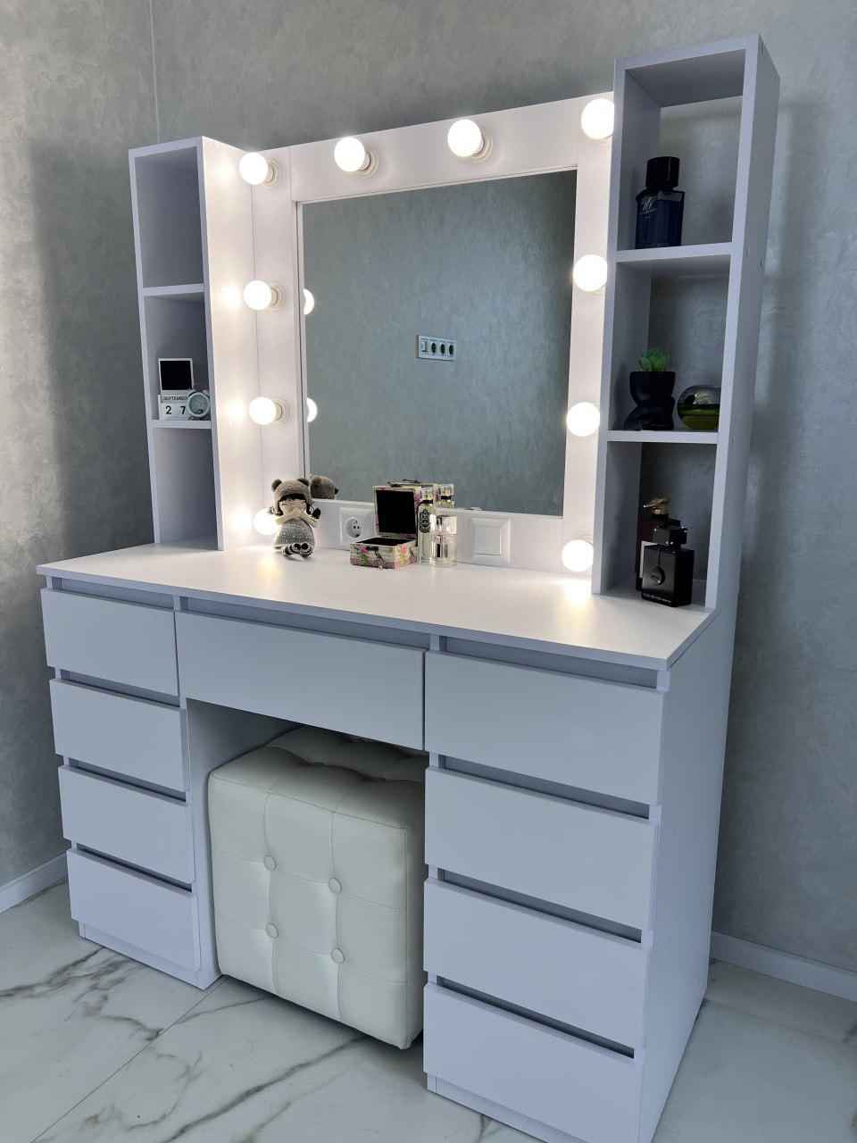 Столик макіяжний з дзеркалом та підсвічуванням 9 ящиків 1600х1200х500 мм Білий (STPP9) - фото 2 Столик макіяжний з дзеркалом та підсвічуванням 9 ящиків 1600х1200х500 мм Білий (STPP9) - фото 2