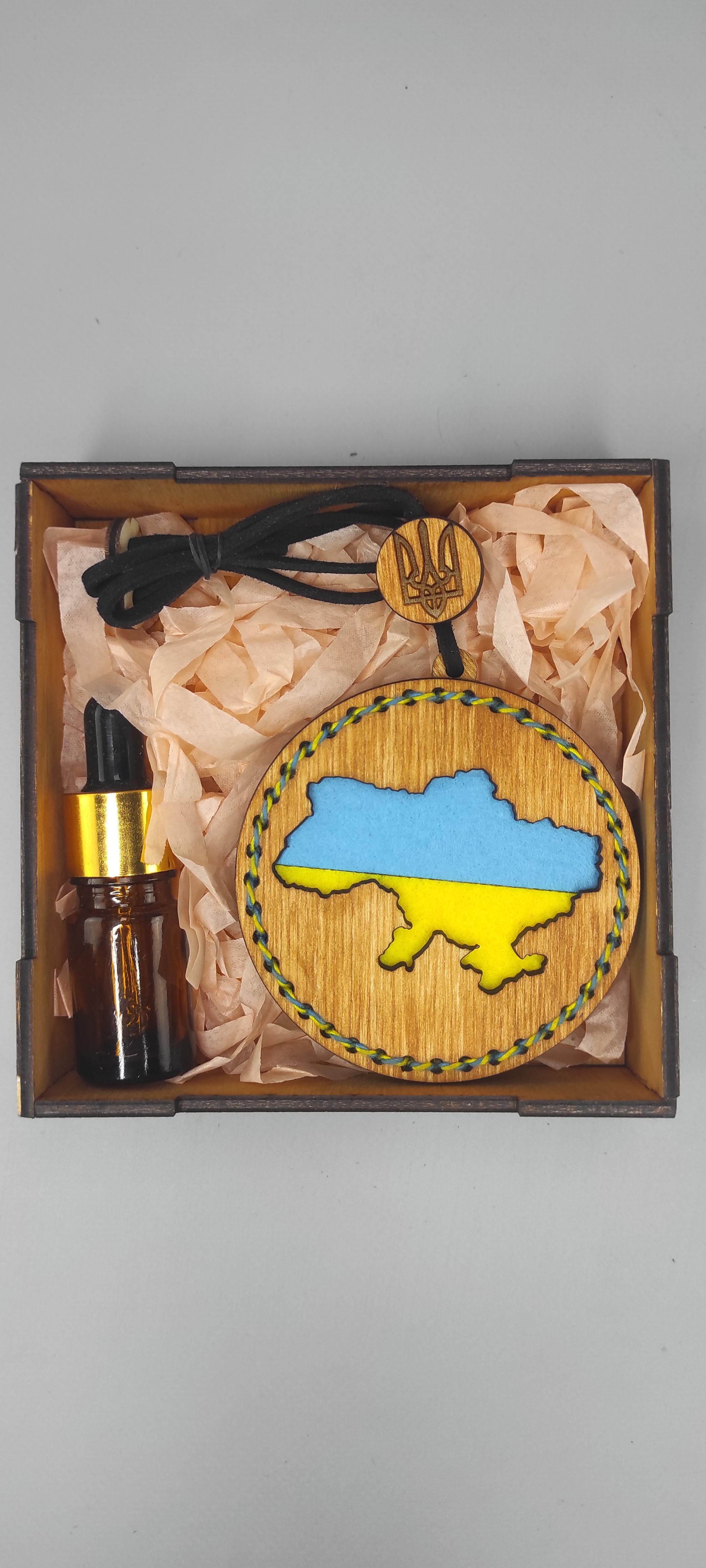 Ароматизатор из дерева в машину Патриотическое Зеленое яблоко - фото 6 Ароматизатор из дерева в машину Патриотическое Зеленое яблоко - фото 6