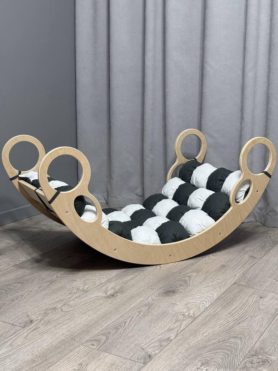 Детская кроватка качалка-балансир 39 с матрасиком бонбон