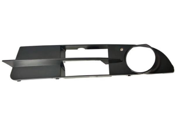 Решетка бампера AVTM BMW 5-Series e60/е61 03-10 левая с отв для противотуманка открытая (1404 911)