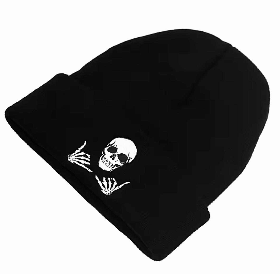 Шапка Wuke логотип Череп жест Шака с подворотом унисекс one size Черный - фото 2