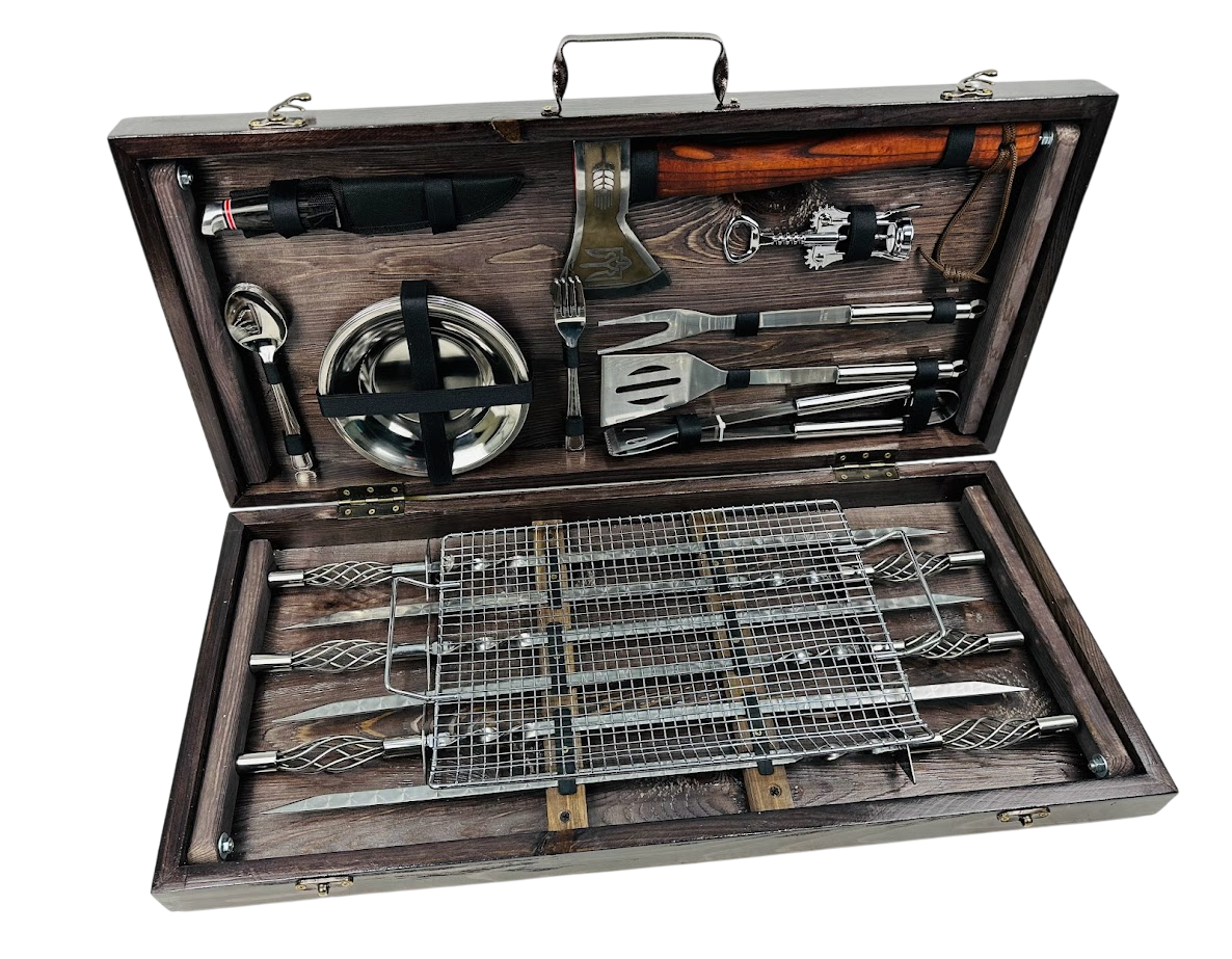 Набор шампуров BBQ Эксклюзив с аксессуарами и столом-трансформером для пикника 31 предмет 74х34х10 см Коричневый (124-10-KS-7512)