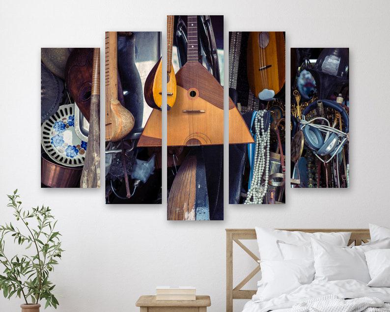 Модульная картина KIL Art В магазине музыкальных инструментов на холсте из пяти частей 112x68 см (M51_M_180)