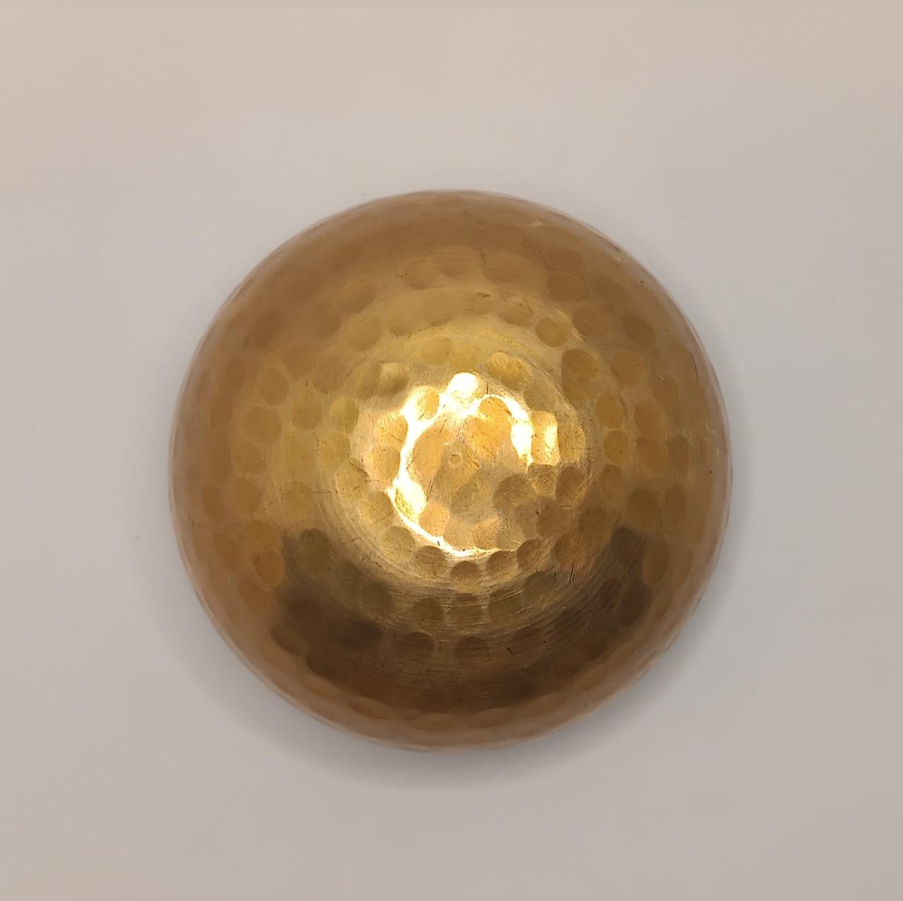 Набір Тибетський 3в1 лита мідна співаюча чаша 8 см/резонатор/подушка (22825345) - фото 3 Набір Тибетський 3в1 лита мідна співаюча чаша 8 см/резонатор/подушка (22825345) - фото 3