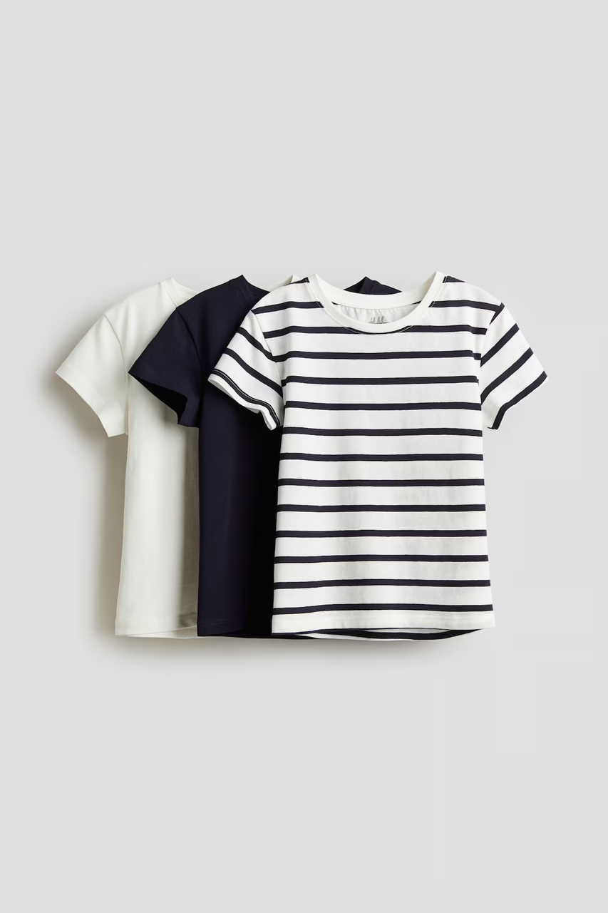 Футболки H&M из мягкого хлопкового трикотажа 6-8 см Футболки H&M из мягкого хлопкового трикотажа 6-8 см