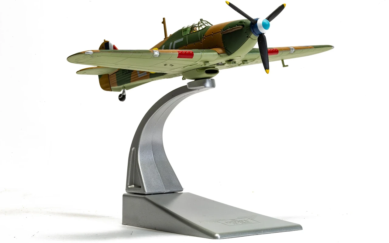 Модель Corgi самолета коллекционная Hawker Hurricane Mk.I RAF No.601 Billy Fiske Battle of Britain 85 (1:72)