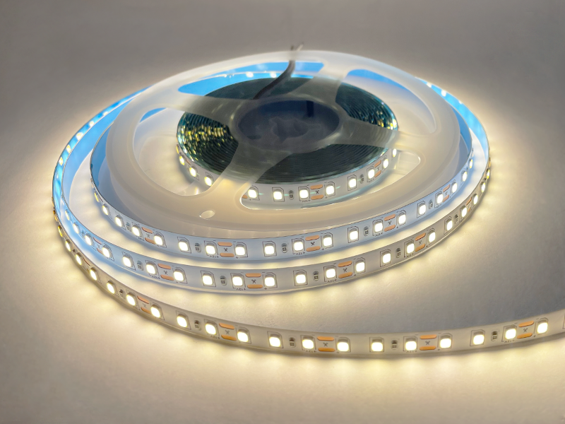 Светодиодная лента LED UA 2835 120 LED 8 мм 12 В 9,6 Вт/м IP20 двойная плата Белый теплый (2795)