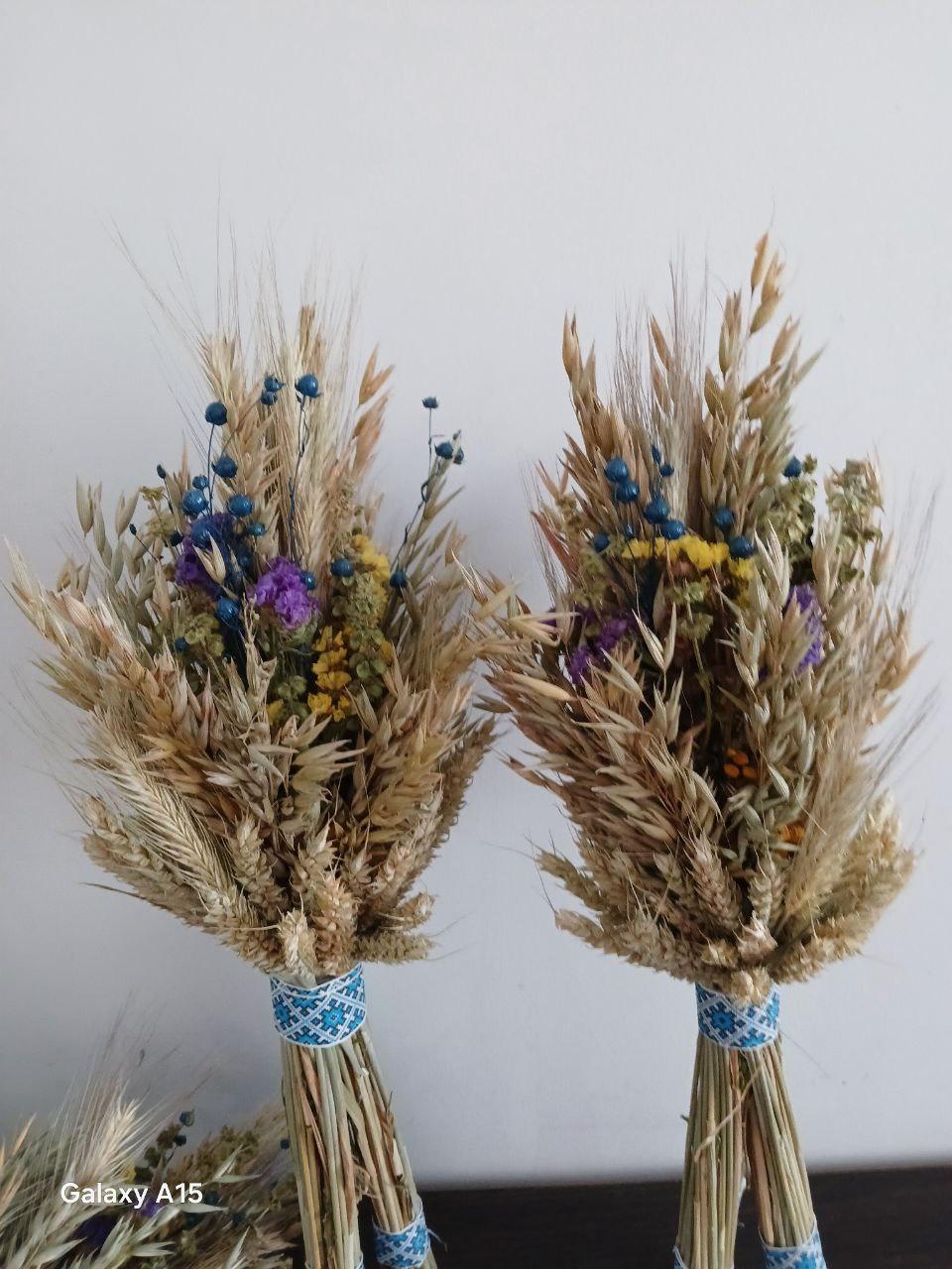 Дидух рождественский из колосья пшеницы/льна и овса на трех ножках 40-45 см с лентой вышиванкой Синий (2822589474) - фото 9 Дидух рождественский из колосья пшеницы/льна и овса на трех ножках 40-45 см с лентой вышиванкой Синий (2822589474) - фото 9