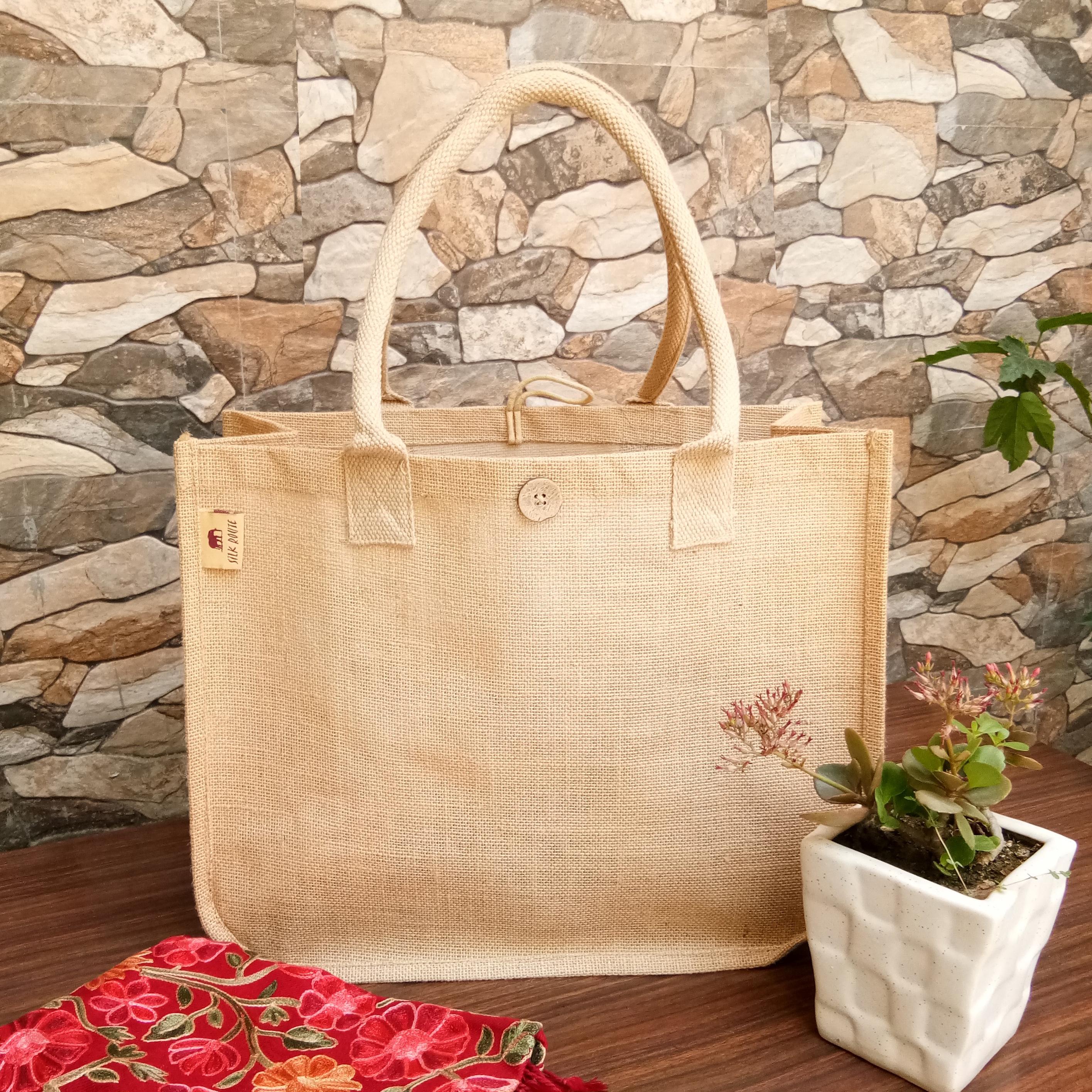 Сумка-шоппер джутова Silk Route на гудзику без принта (14700) Сумка-шоппер джутова Silk Route на гудзику без принта (14700)