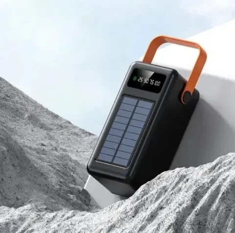 Повербанк із сонячною панеллю і ліхтариком YM-638CX 100000 mAh (2666602741) - фото 3 Повербанк із сонячною панеллю і ліхтариком YM-638CX 100000 mAh (2666602741) - фото 3