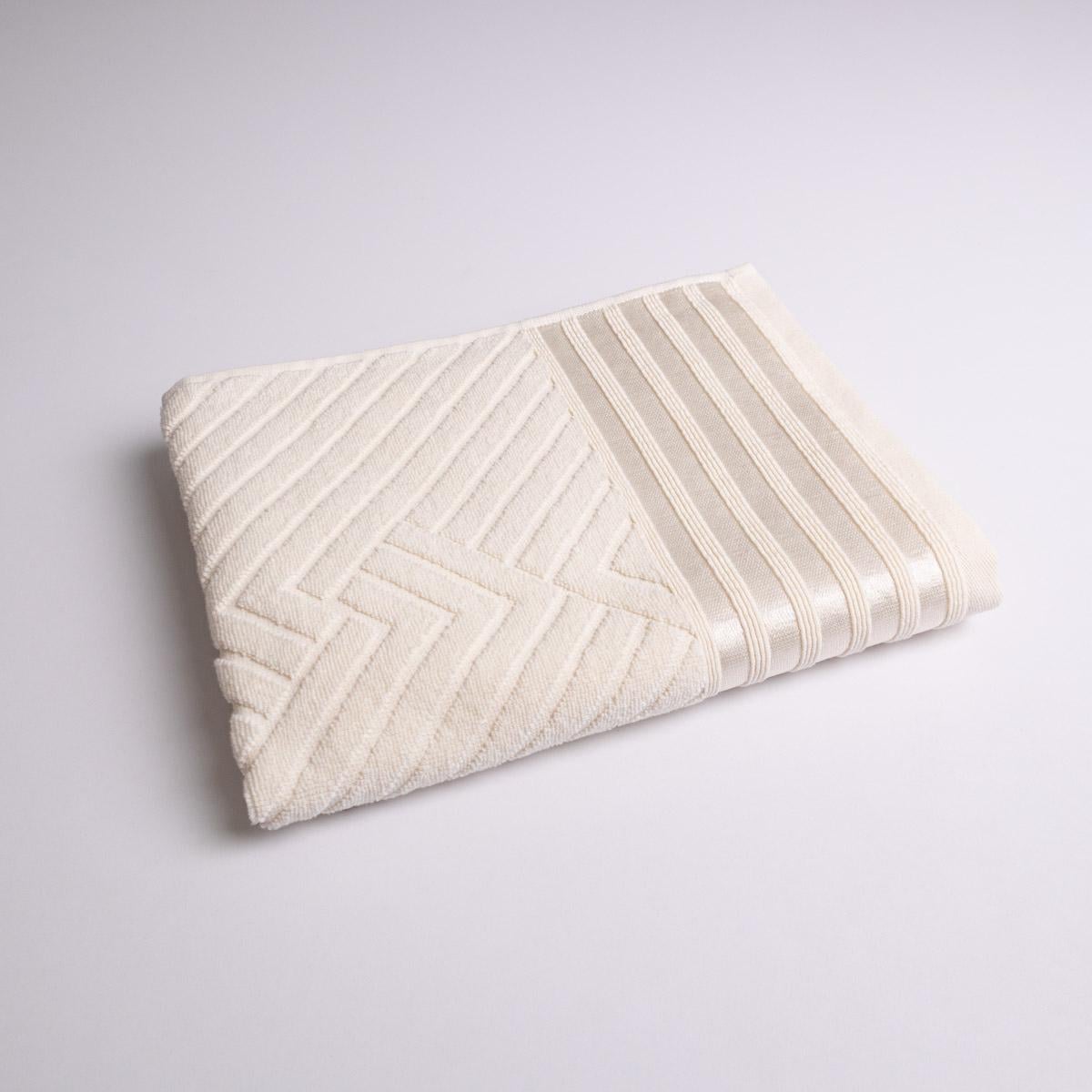 Полотенце махровое среднее GM Textile SOFT 50х90 см 500 г/м2 Ванильный (rms500-90-vanilla)