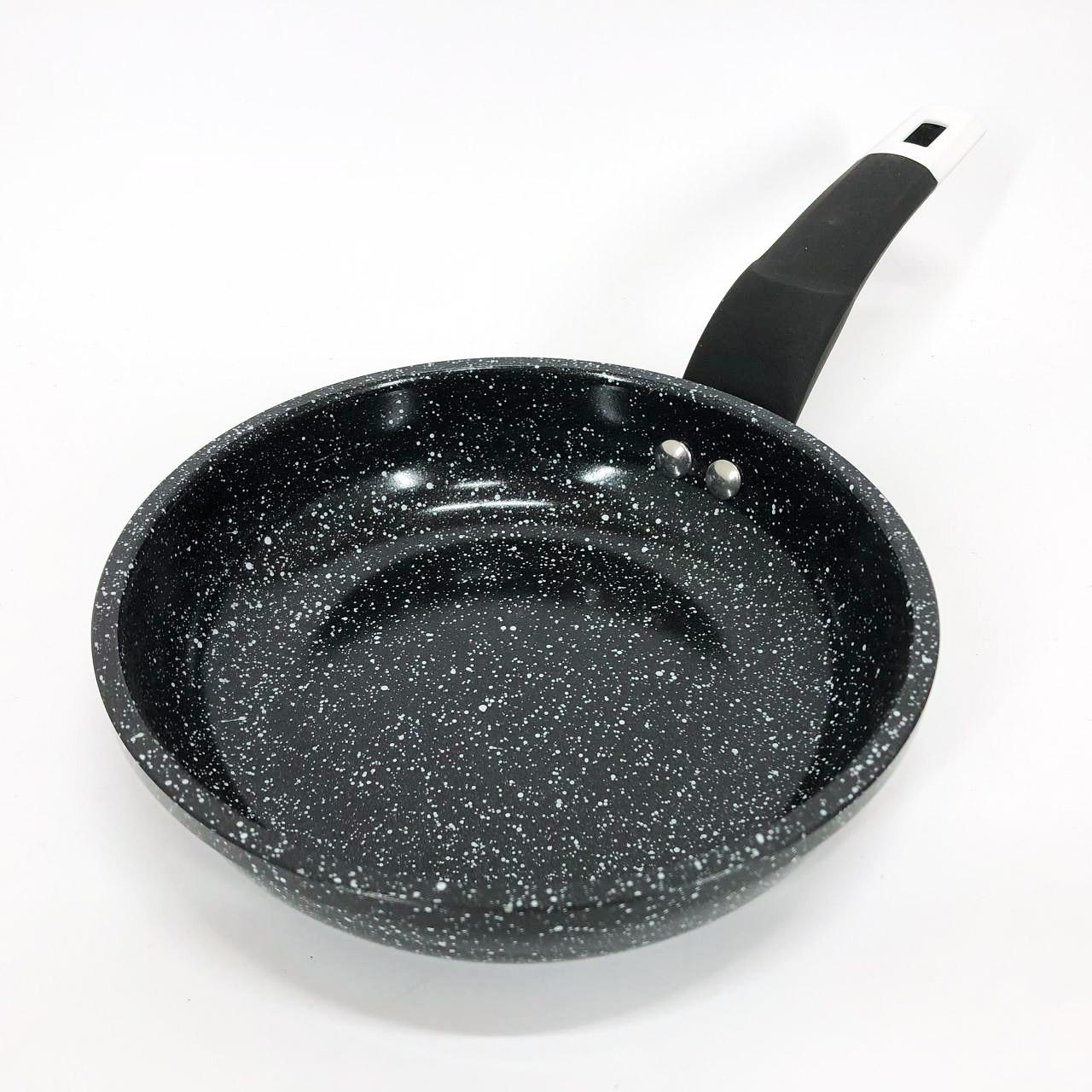 Сковорода Unique UN-5132 с гранитным антипригарным покрытием 18 см