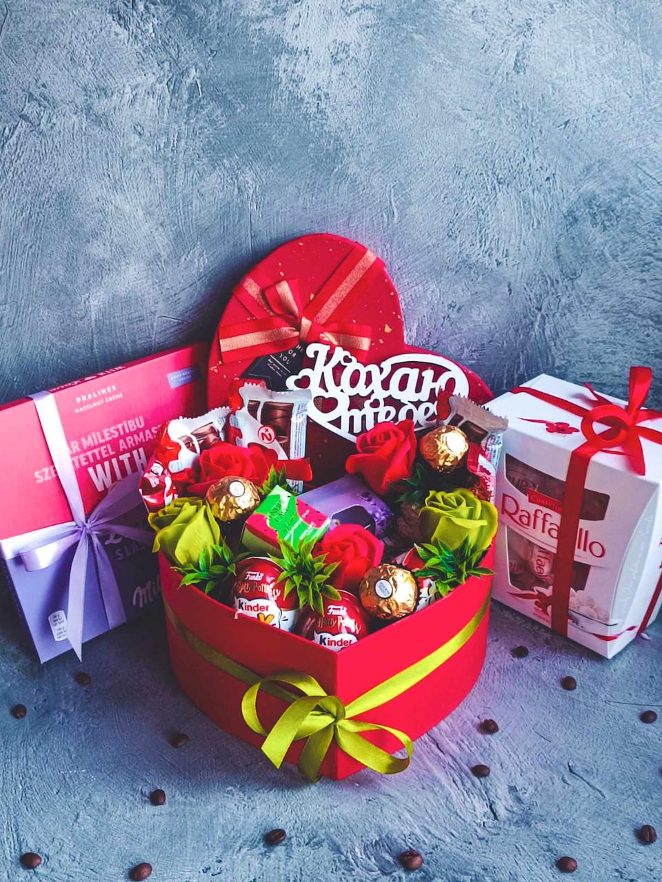 Подарунковий бокс "Кохаю тебе" для жінки Червоний (2384497857)