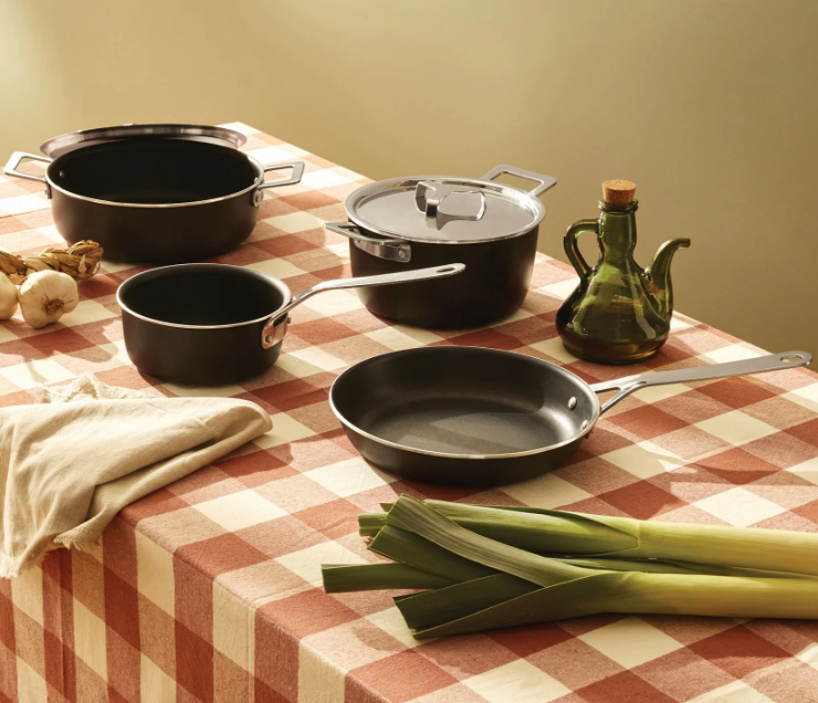 Набор кастрюль Alessi 6 предметов Черный (AJM100S6A) - фото 2 Набор кастрюль Alessi 6 предметов Черный (AJM100S6A) - фото 2