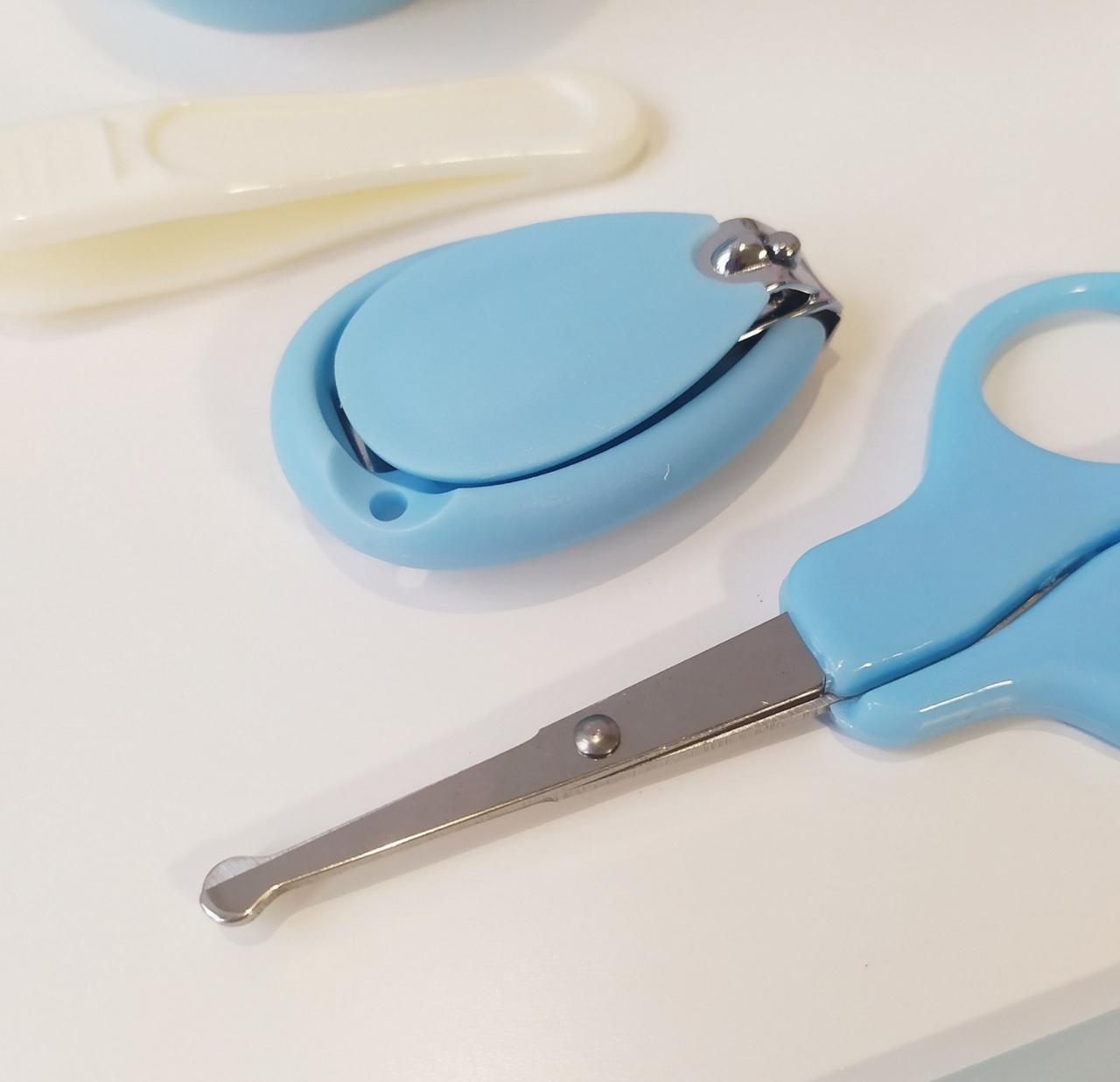 Набор по уходу за новорожденным малышом Baby Manicure 4 предмета Голубой - фото 2 Набор по уходу за новорожденным малышом Baby Manicure 4 предмета Голубой - фото 2