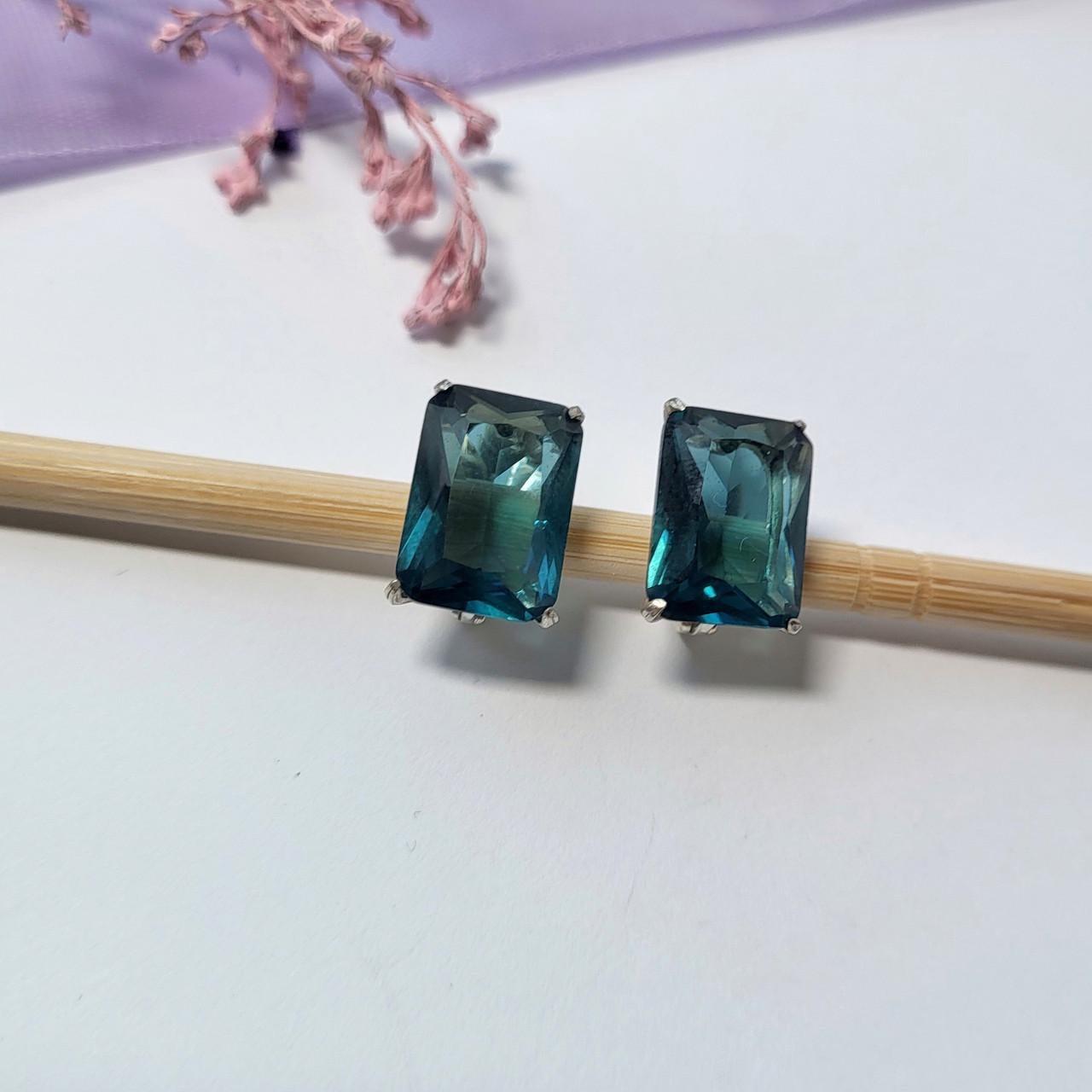 Серьги с большим синим камнем черненое серебро 925 пробы 2,61 г (2071)