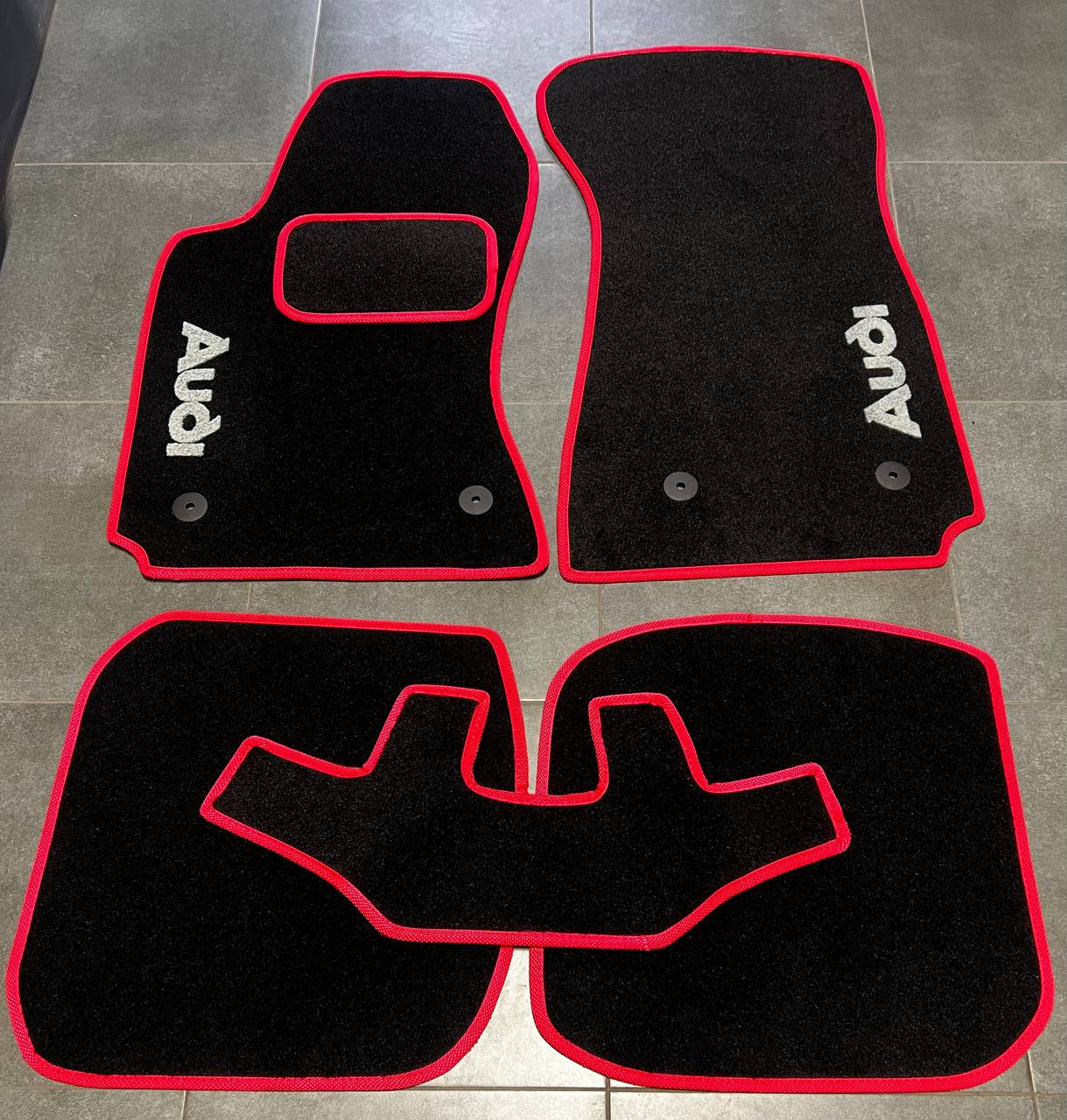 Коврики автомобильные ворсовые в салон для Audi A4 B5 1994-2001 5 шт. Черный
