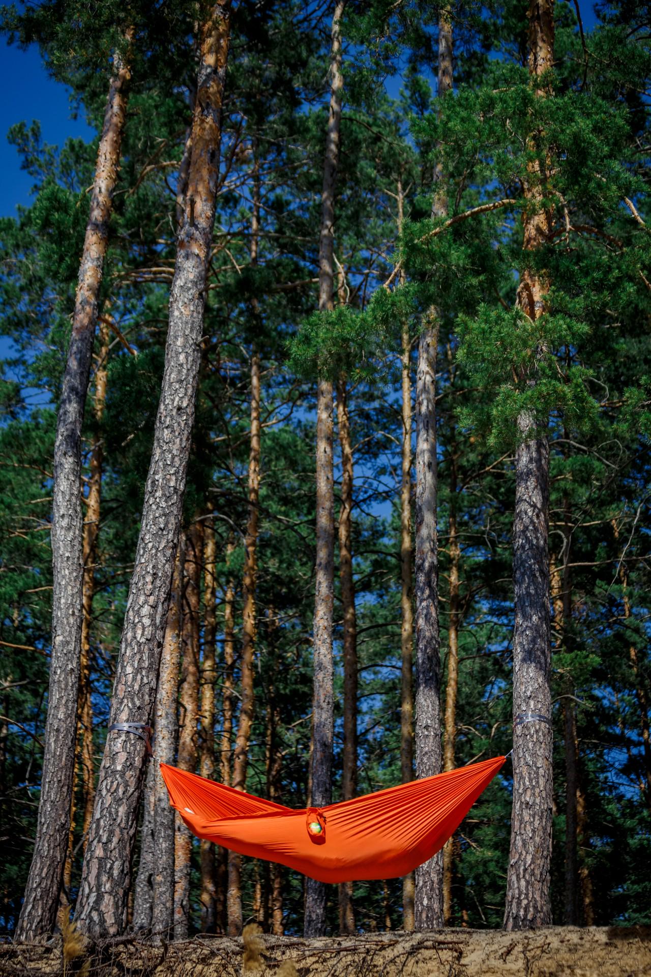 Гамак подвесной двухместный/туристический Air с чехлом и креплениями 300х140 на 200 кг Оранжевый - фото 4 Гамак подвесной двухместный/туристический Air с чехлом и креплениями 300х140 на 200 кг Оранжевый - фото 4