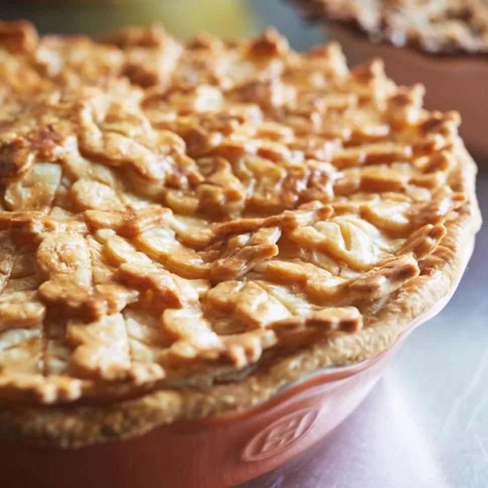 Форма для запікання керамічна Emile Henry Ovenware 26 см Червоний (346131) - фото 4 Форма для запікання керамічна Emile Henry Ovenware 26 см Червоний (346131) - фото 4