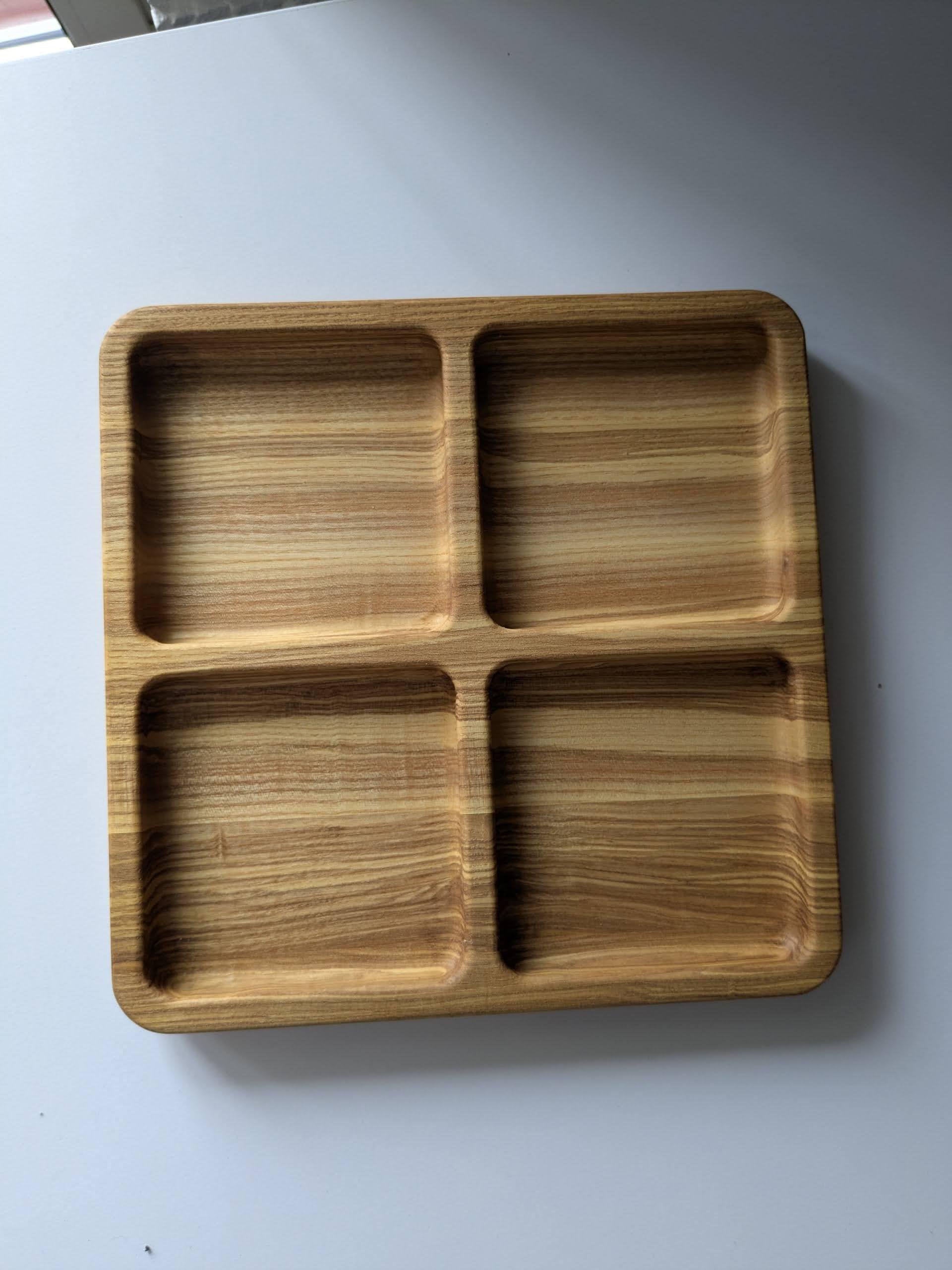 Менажниця квадратна дерев’яна з ясеня 4 квадратні секції (SP-003)