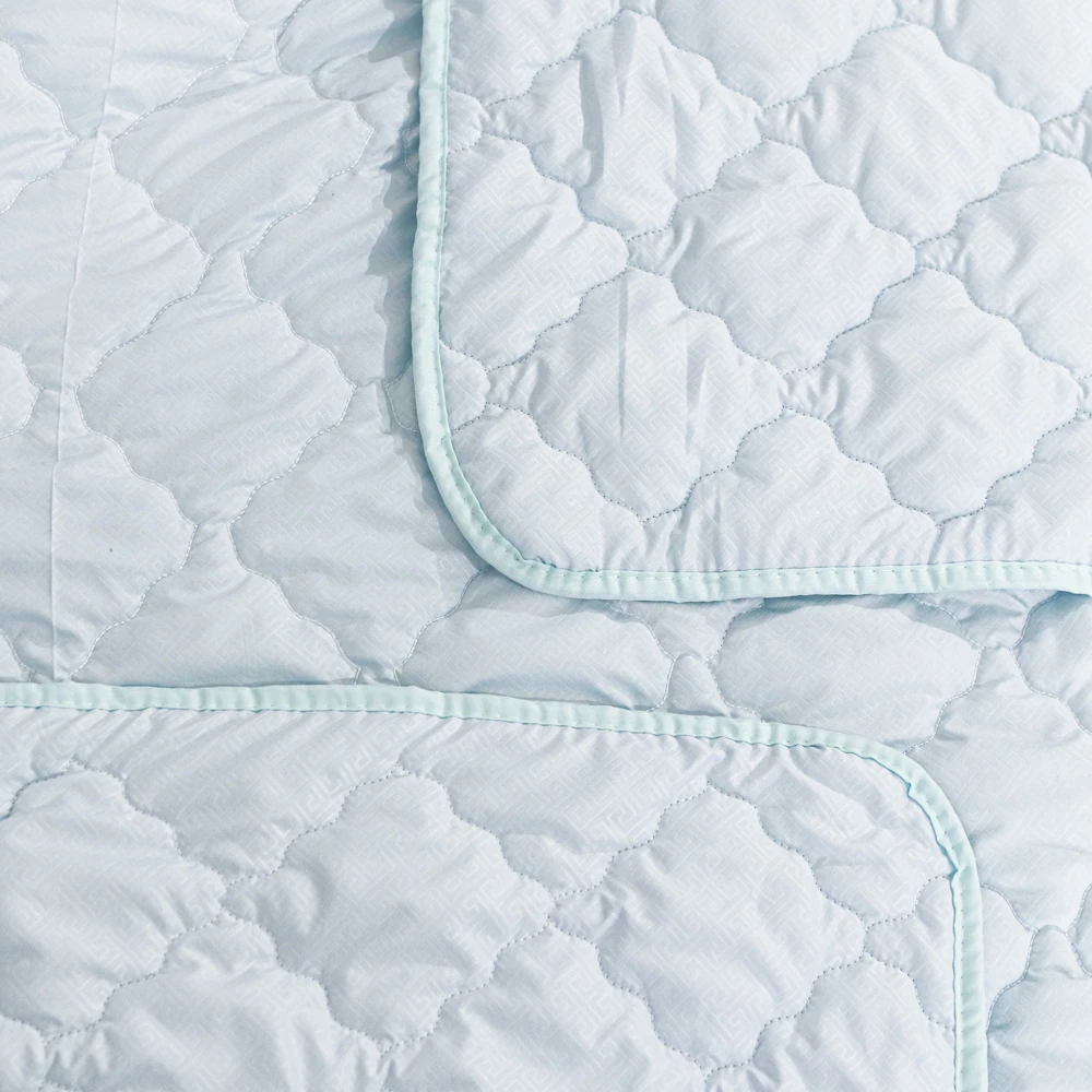 Одеяло летнее ТМ Черешенькое полуторное 150х210 см холофайбер/микрофибра Голубой (60044) - фото 3 Одеяло летнее ТМ Черешенькое полуторное 150х210 см холофайбер/микрофибра Голубой (60044) - фото 3