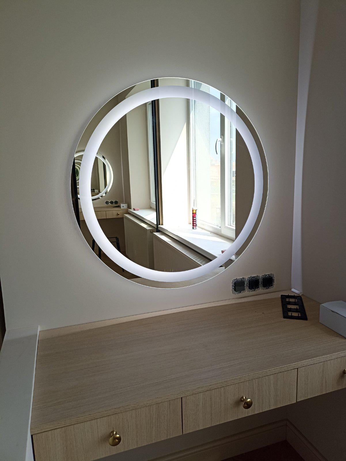 Зеркало круглое СклоГарт с фронтальной подсветкой Ø 70 см (ЛК-1) Зеркало круглое СклоГарт с фронтальной подсветкой Ø 70 см (ЛК-1)