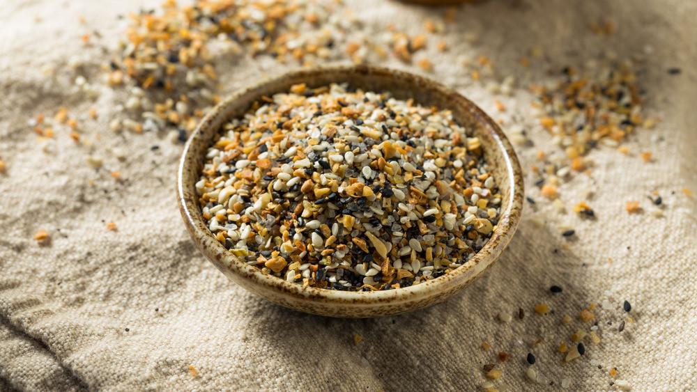 Приправа Kirkland Everything Bagel Seasoning кунжутная посыпка 505 г (2248228148) - фото 3