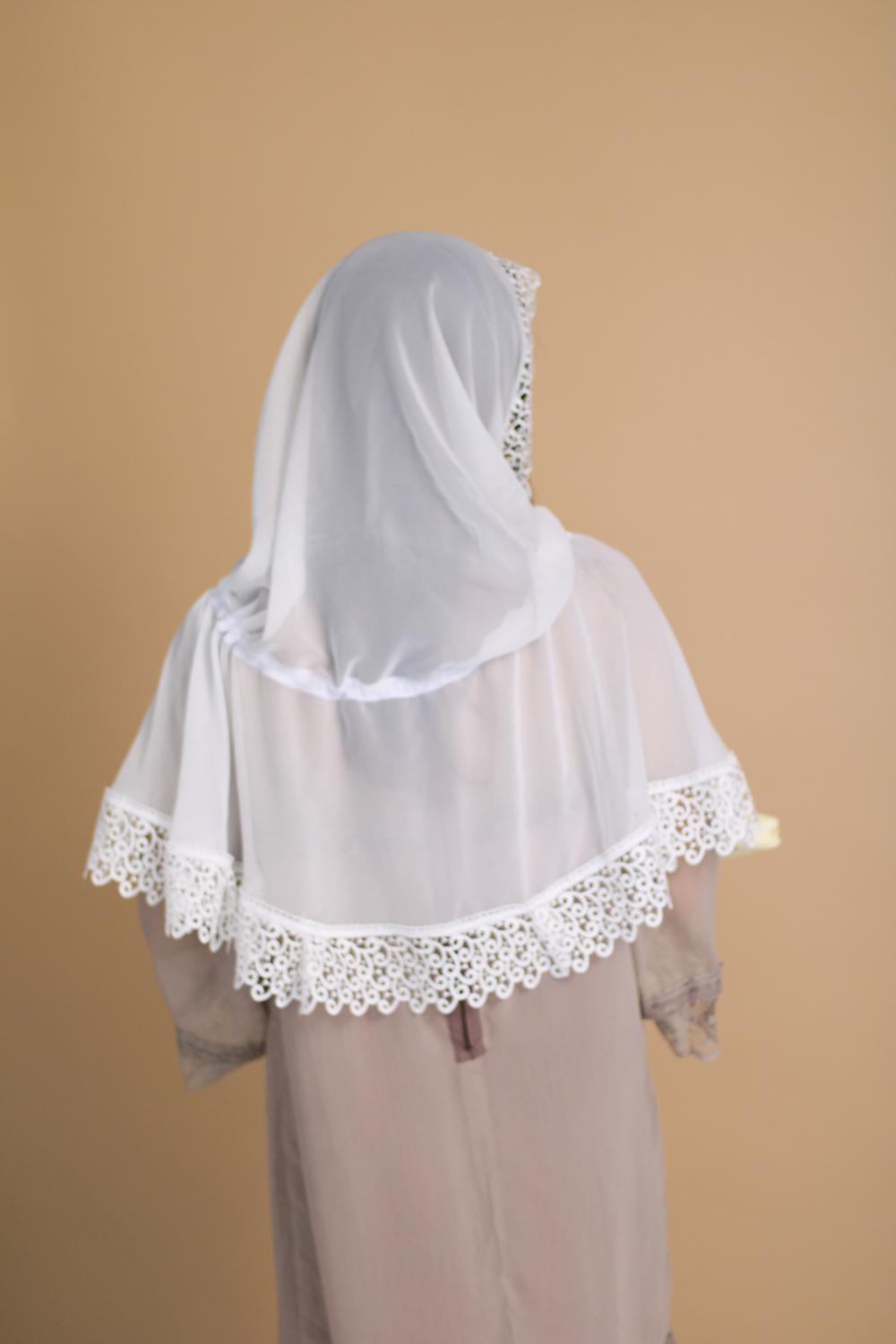 Палантин для храму на голову 80x120 см Білий (п006) - фото 4 Палантин для храму на голову 80x120 см Білий (п006) - фото 4