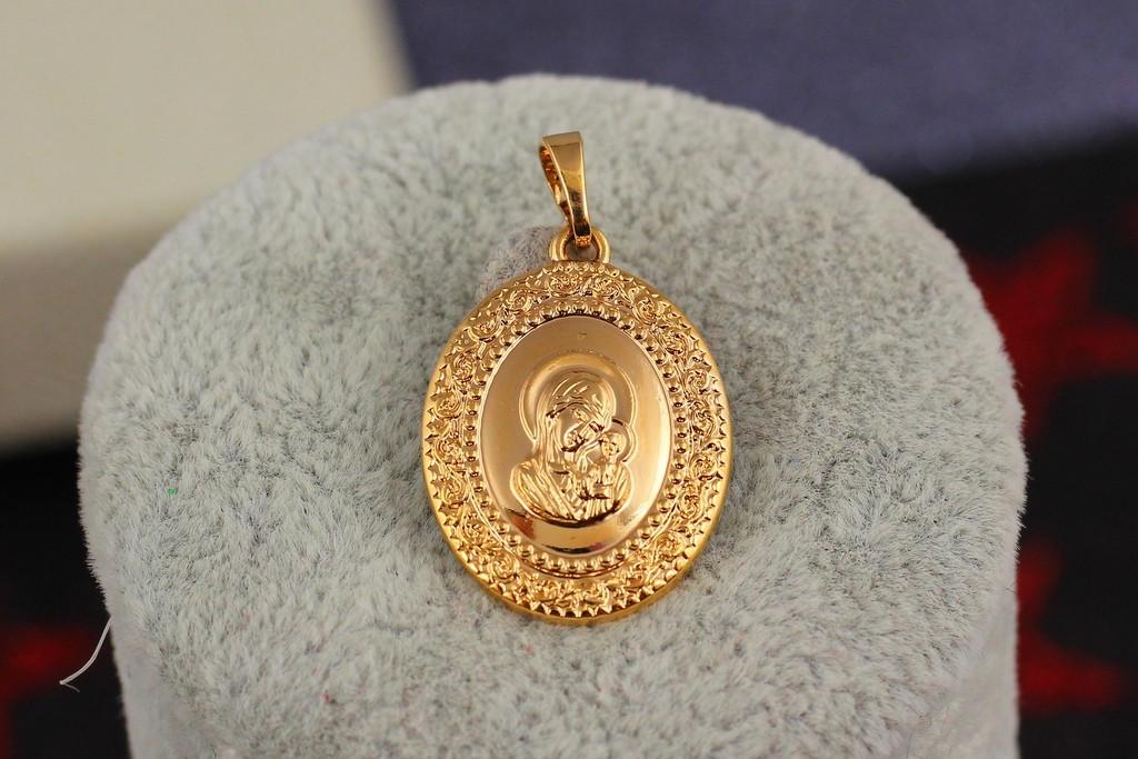 Ладанка Xuping Jewelry Мария с младенцем 2,5 см Золотистый