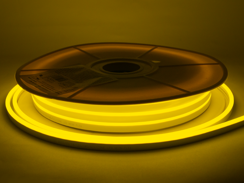 Неон світлодіодний AVT 54-LY 6x12 мм 2835 120 LED 12V 11 Вт/м IP65 Лимонно-жовтий (8848) - фото 2 Неон світлодіодний AVT 54-LY 6x12 мм 2835 120 LED 12V 11 Вт/м IP65 Лимонно-жовтий (8848) - фото 2