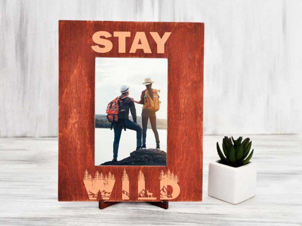 Рамка для фото WoodPresent Stay wild15х21 вертикальна Червоне дерево