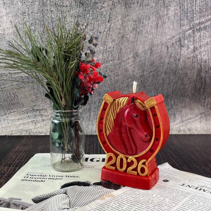 Восковая свеча Год Лошади 2026 (31164534)