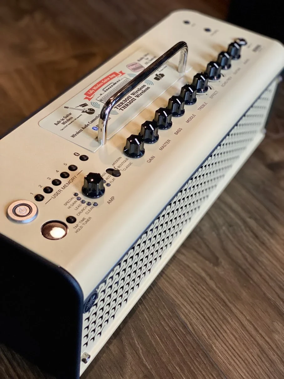 Комбопідсилювач Yamaha THR30 II Wireless Cream - фото 3